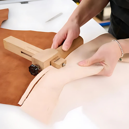 Servicio: Reemplazo de Decoraciones y Detalles en Cuero Vachetta para Bolsos Louis Vuitton